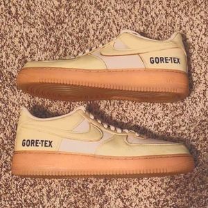 Nike Air Force 1 Low Gore-Tex "Gold"